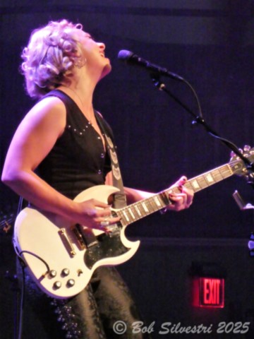 Samantha Fish with Texas Headhunters